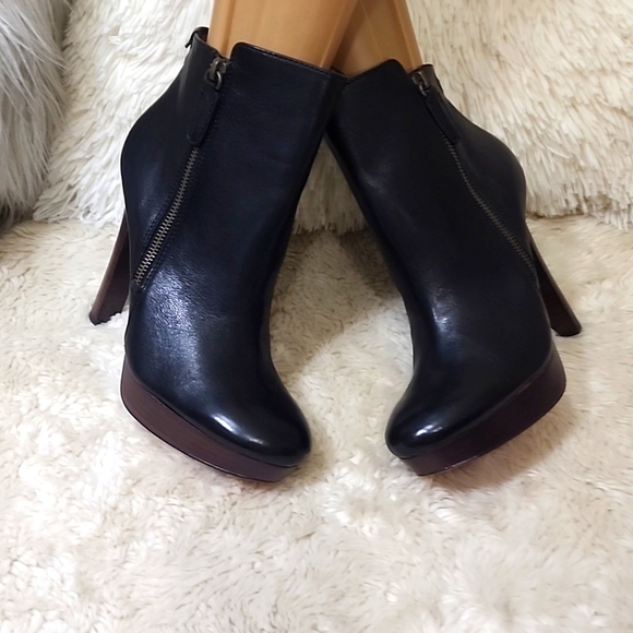 COACH CHRYSSA BOOTS - Picture 4 of 12